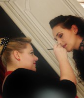 /album/galerie-de-photos-galerie-photos/maquillage-mariee-maquilleuse-professionnelle-nude-pinup-maquilleuse-montpellier-a-domicile-herault-estheticienne-missdelphbeaute-herault-maquillage-23-jpg/